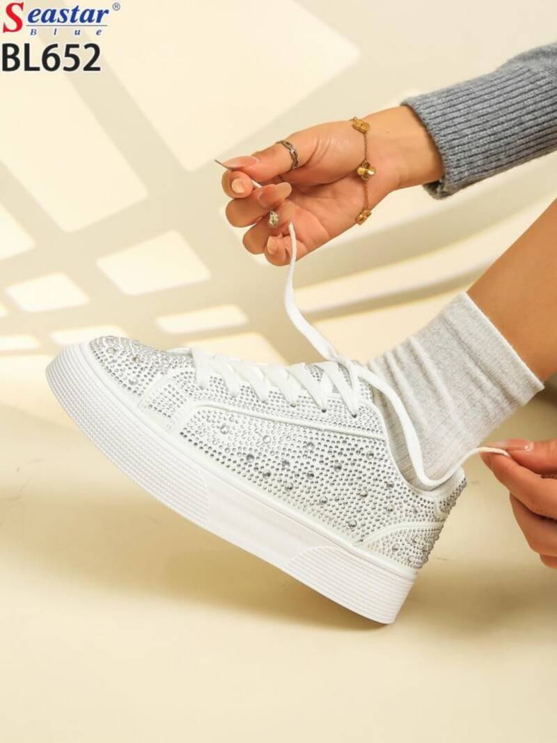 Buty sportowe damskie Roz 36-41/ 12 par